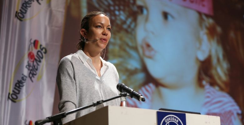 JULIANA BUHRING, İSTANBUL’DA BİSİKLETSEVERLERLE BULUŞTU