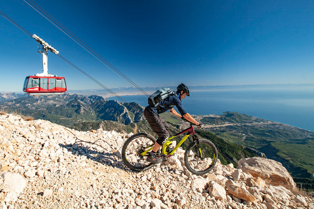 Gökyüzünden denize nefes kesen bir MTB macerası