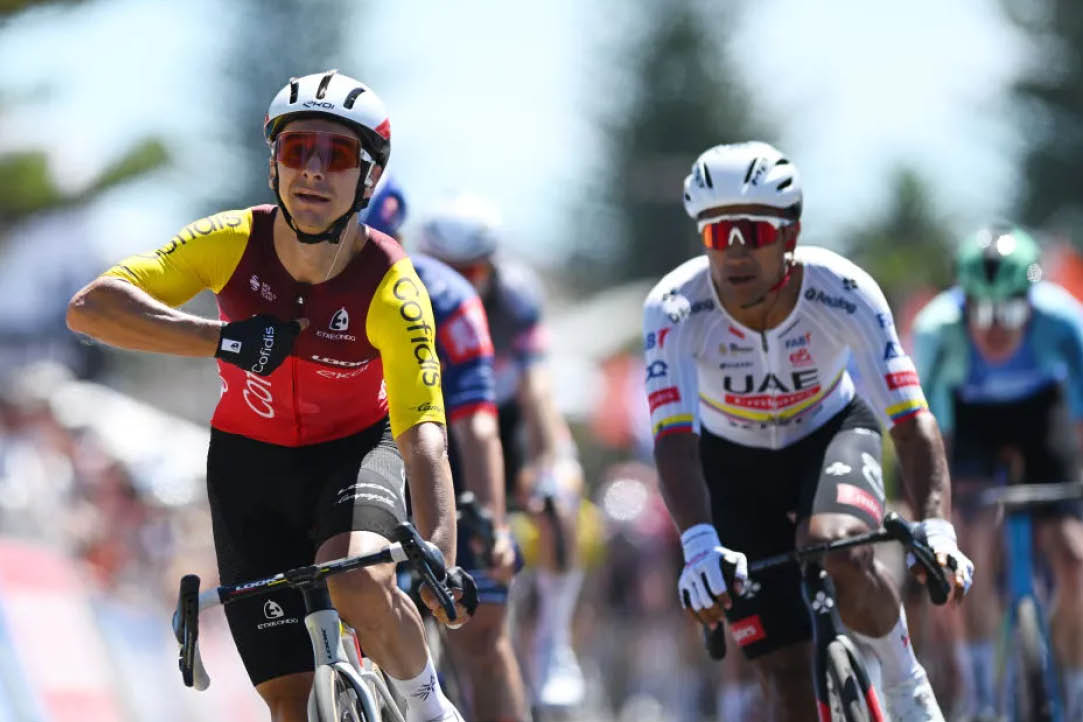 VİDEO | Tour Down Under: Bryan Coquard, 4. etabı Phil Bauhaus’un önünde kazandı