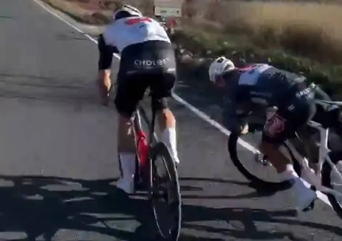 VİDEO: Mathieu van der Poel bisiklet hakimiyeti ile inanılmaz bir düşüşten kurtuldu