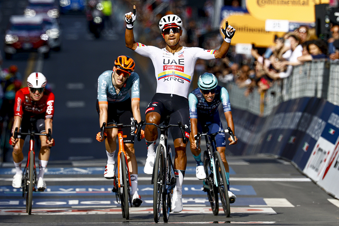 Giro d’Italia 2026: Narváez etaba, Ciccone pembeye uzandı
